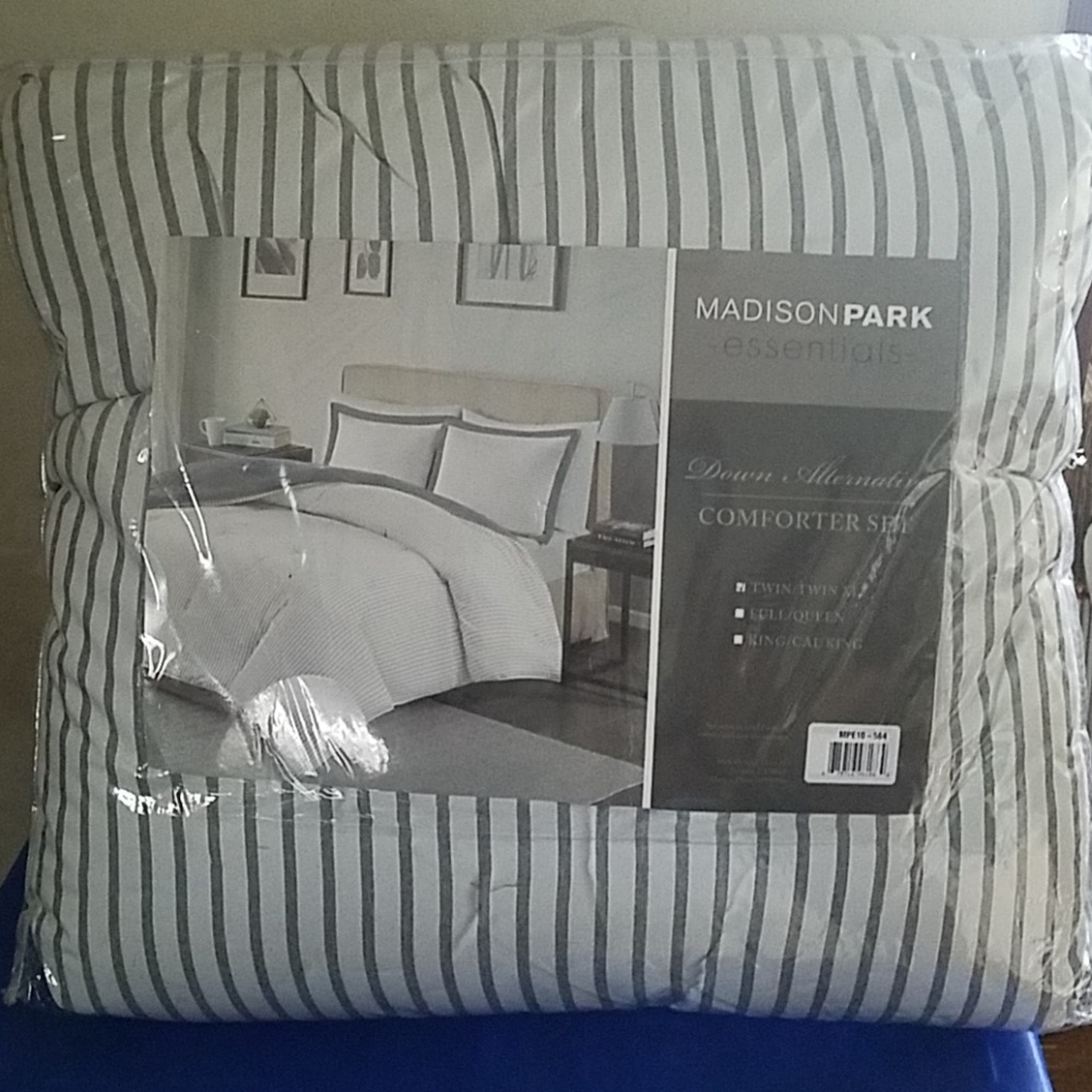 Madison park essentials comforter set twin/twinXL